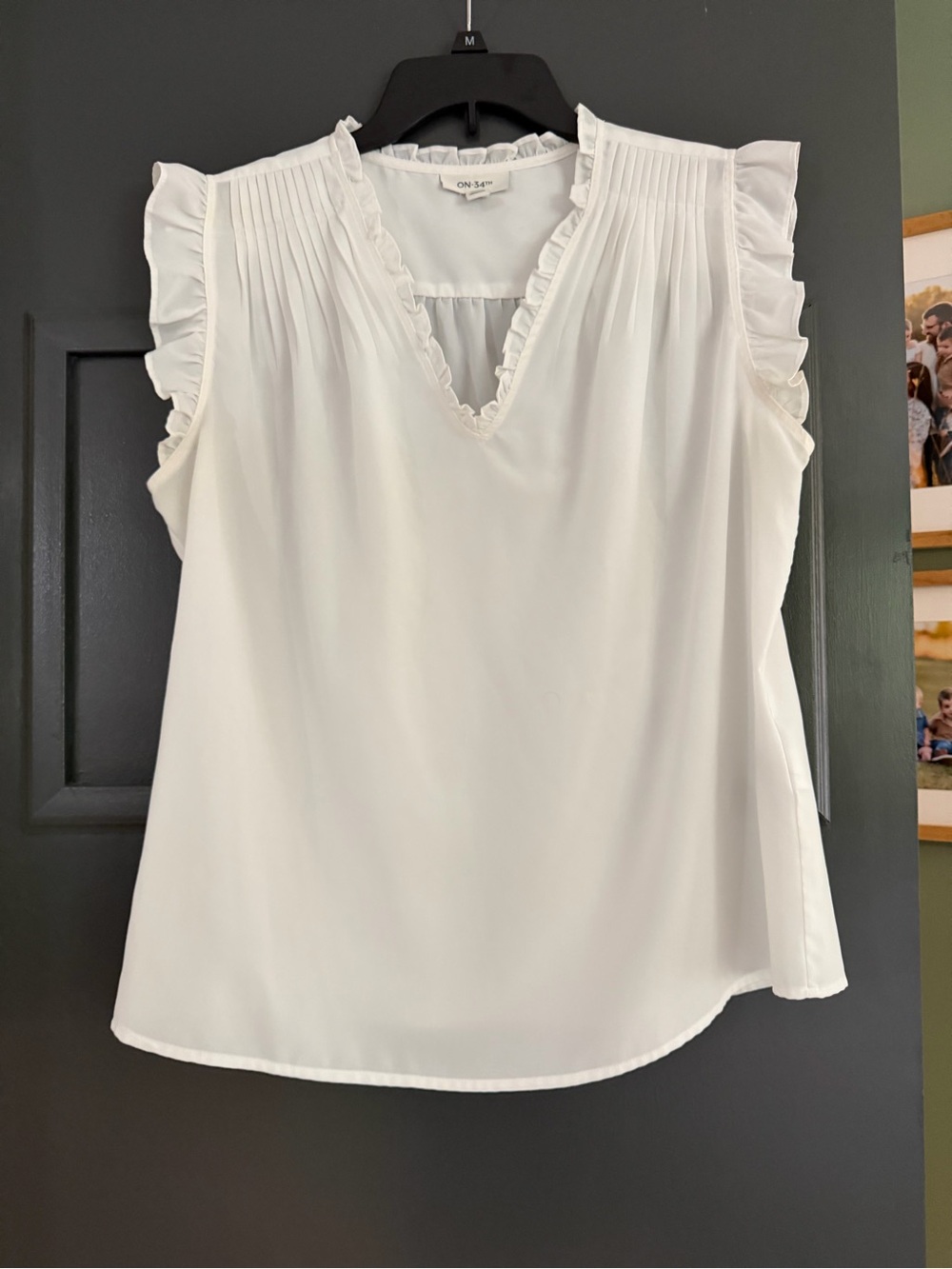 ON 34th White Ruffle V-Neck Sleeveless Blouse